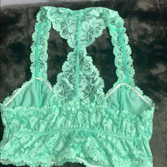 Signature 8 mint Lace Bralette - Picture 6 of 7